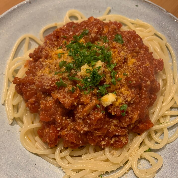 ツナ・トマト缶でパスタ